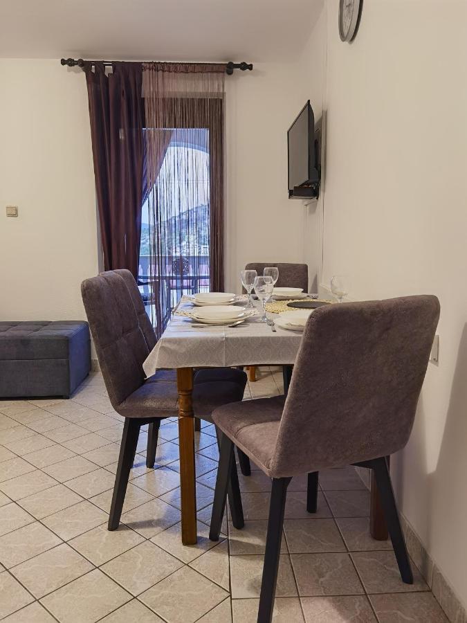 Apartments Slavica Rogoznica  Buitenkant foto
