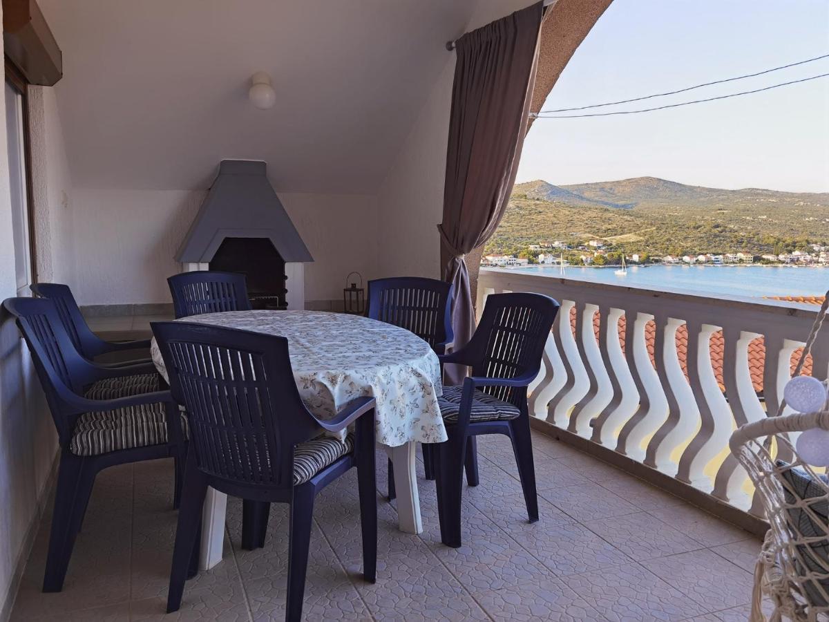 Apartments Slavica Rogoznica  Buitenkant foto
